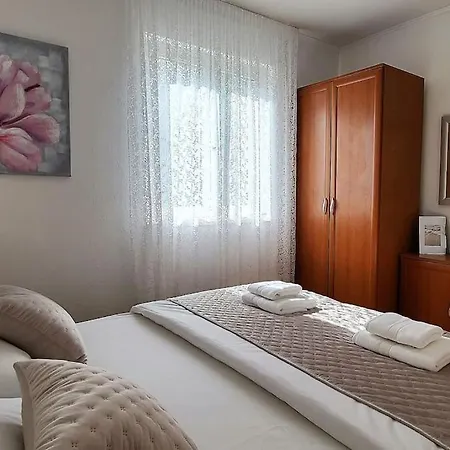 Sun With Sea View And Shared Pool Apartment *