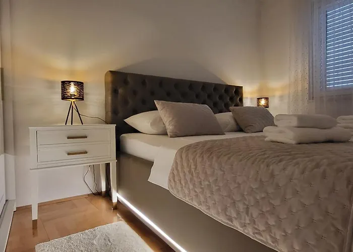 Sun With Sea View And Shared Pool * سبليت